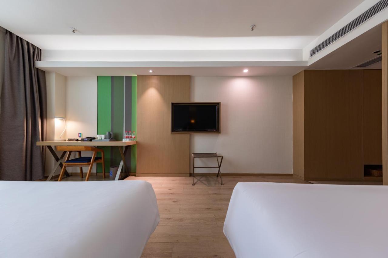 שיאמן Ibis Styles Xm Zhongshan Hotel מראה חיצוני תמונה