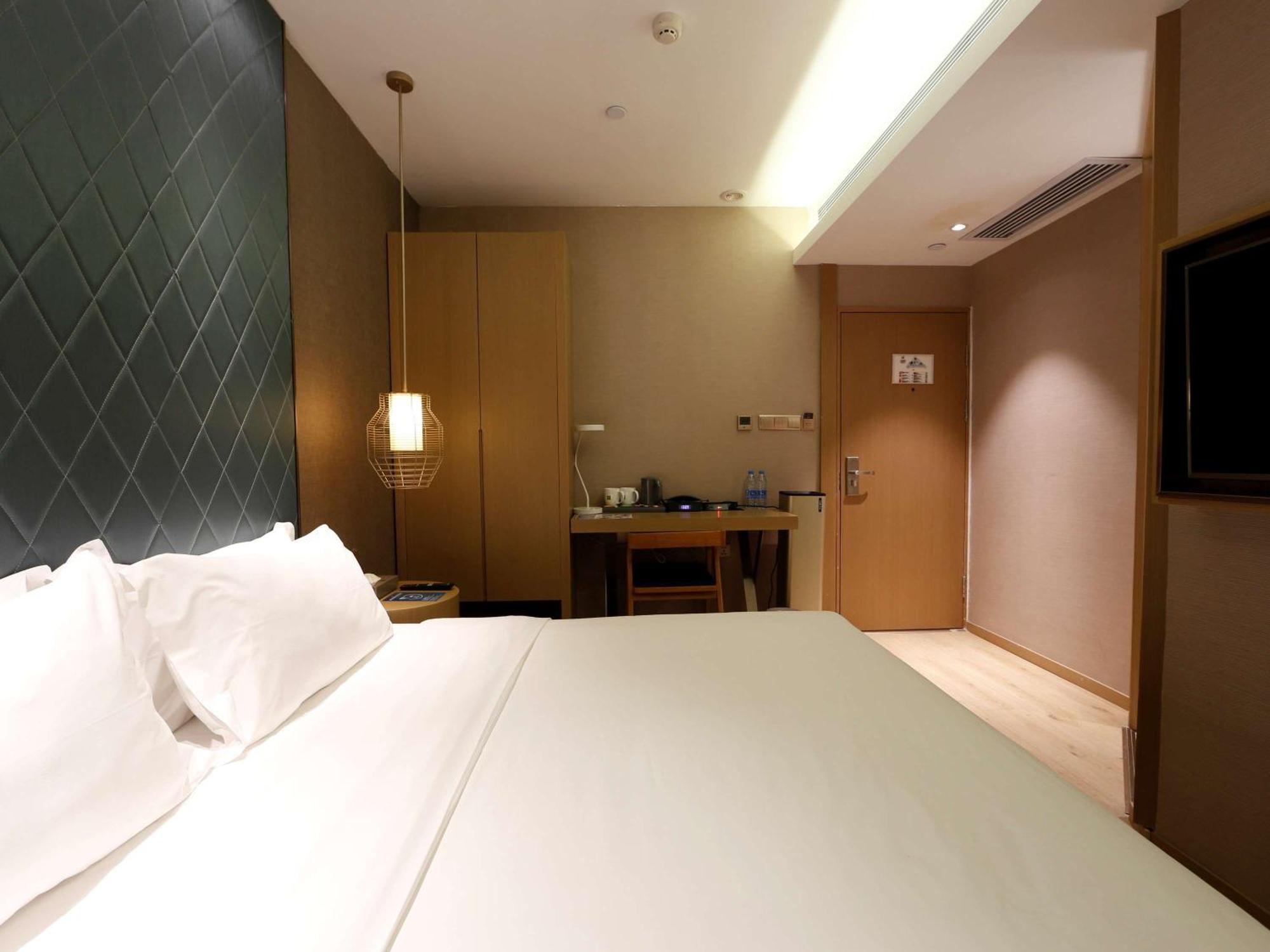 שיאמן Ibis Styles Xm Zhongshan Hotel מראה חיצוני תמונה