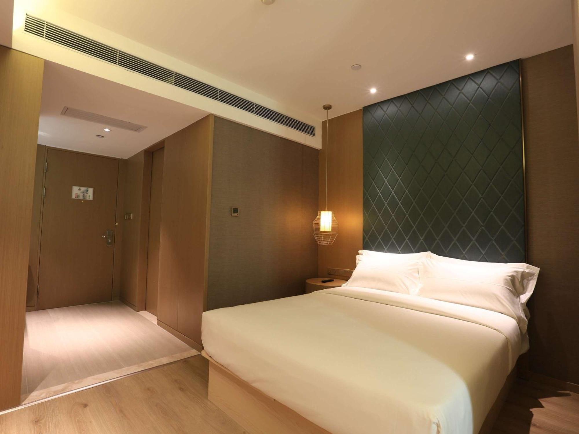 שיאמן Ibis Styles Xm Zhongshan Hotel מראה חיצוני תמונה